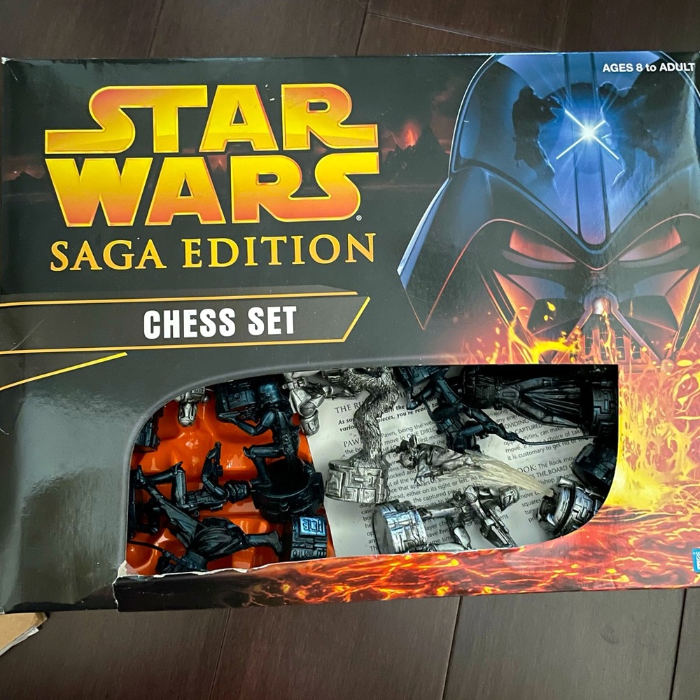 Star Wars Chess Set Saga Edition